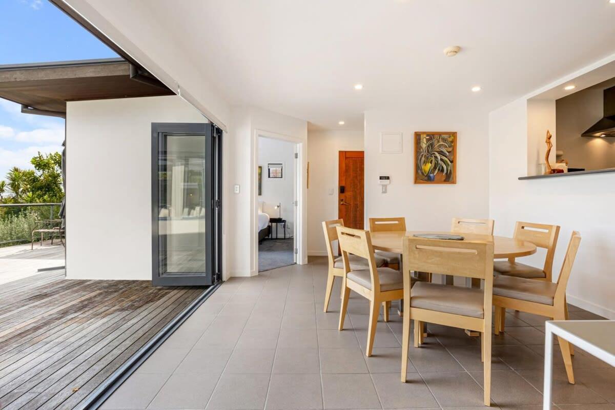 Stylish And Serene Living In Kohimarama Auckland Kültér fotó