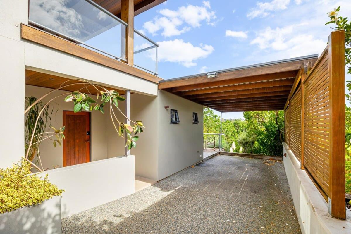 Stylish And Serene Living In Kohimarama Auckland Kültér fotó